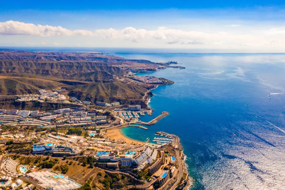 Playa amadores. Qué ver y hacer en gran canaria.